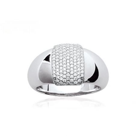 Bague bombée avec pavé de zirconium