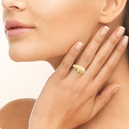 Bague striée avec zirconiums scintillants