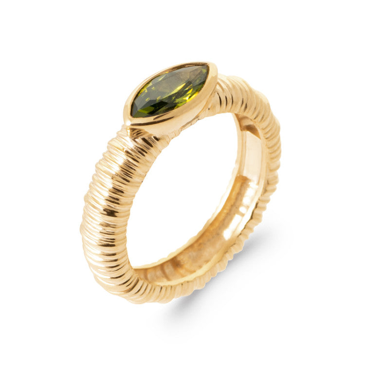 Bague solitaire plaqué or pierre synthétique verte