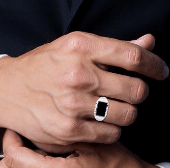 Chevalière homme argent avec pierre noire