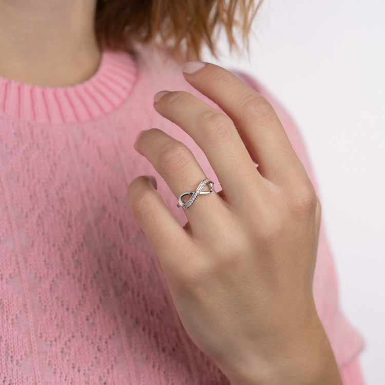 Bague infini en argent 925/000 rhodié sertie d'oxydes de zirconium blancs