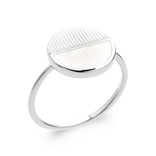 Bague pastille ronde striée et nacre argent 925 rhodié